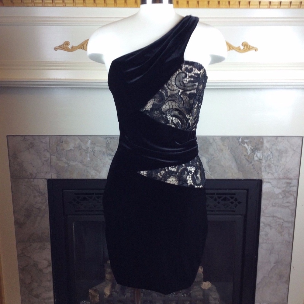 JESSICA MCCLINTOCK 8 Black Beige Lace Velvet Dress
